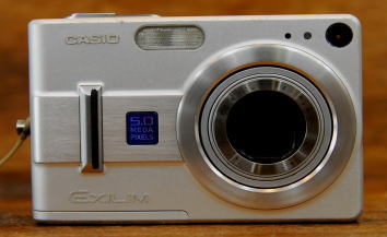 デジタルカメラ　CASIO-EX-Z-55
